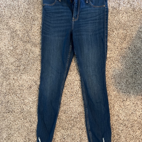 Jeans - Picture 2 of 4